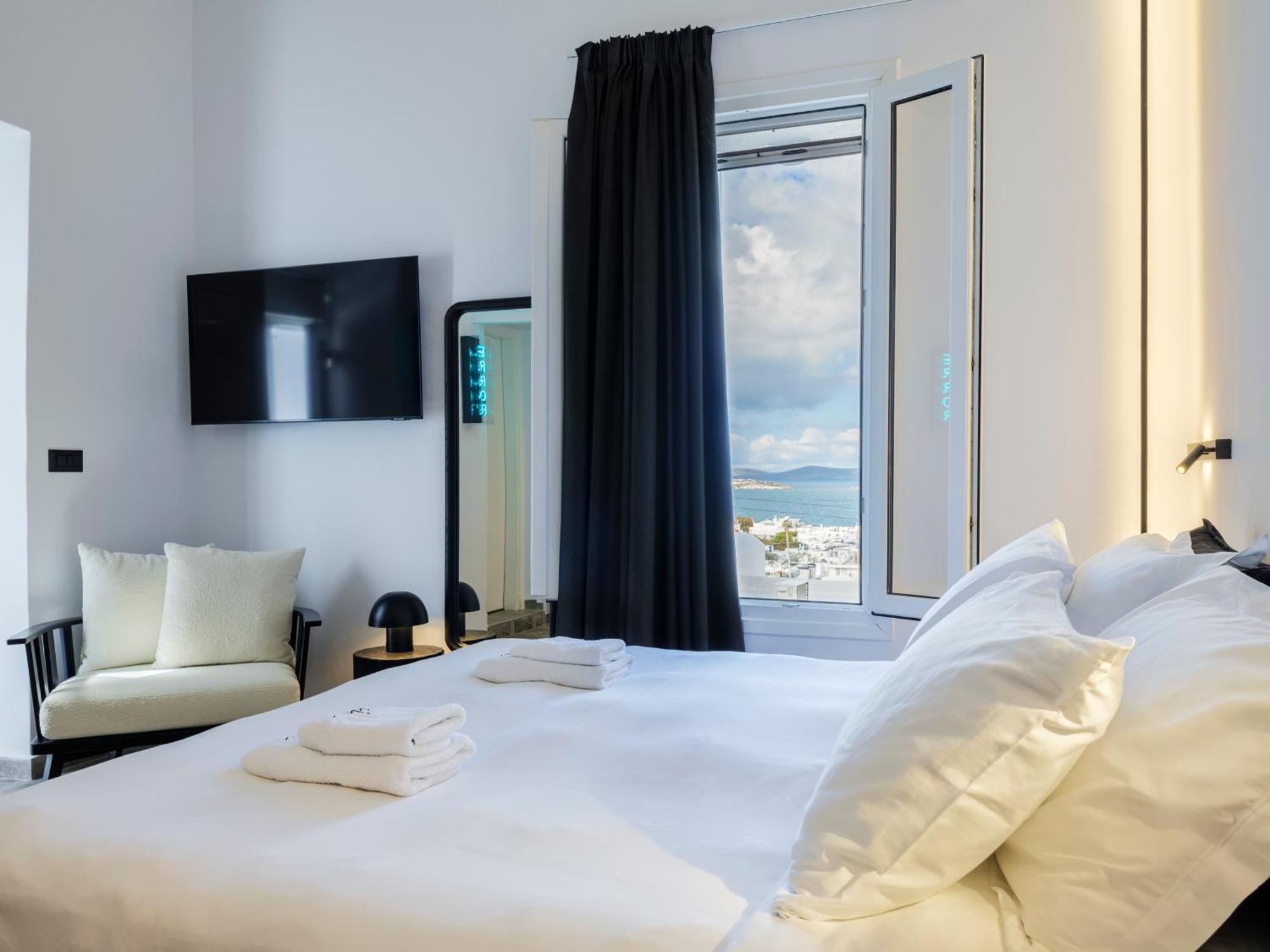 She Mykonos - The Residency Aparthotel *